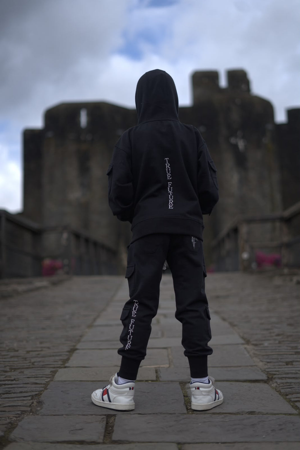Kangaroo Tracksuit (Black)